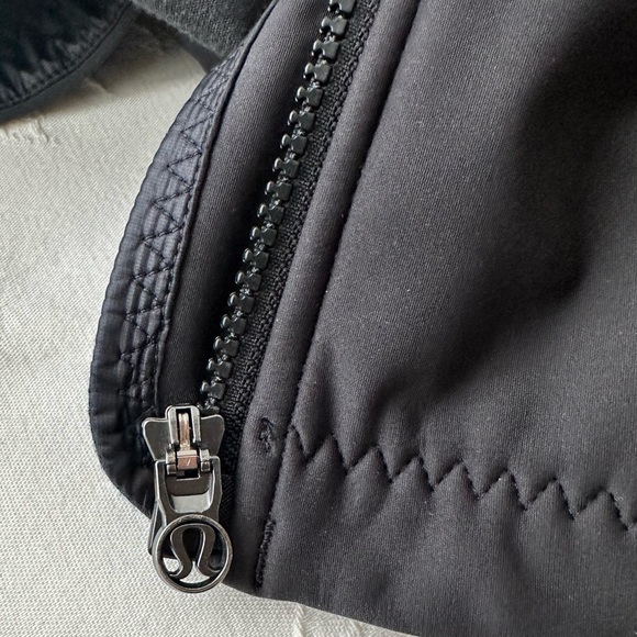 Lululemon Jacket - Picture 11 of 15